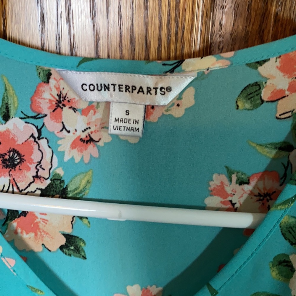Blouse - Picture 2 of 3